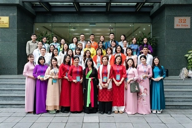 Bế mạc Khóa tập huấn phương pháp giảng dạy tiếng Việt cho giáo viên Người Việt Nam ở nước ngoài